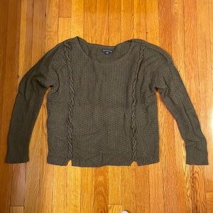 American Eagle Sweater